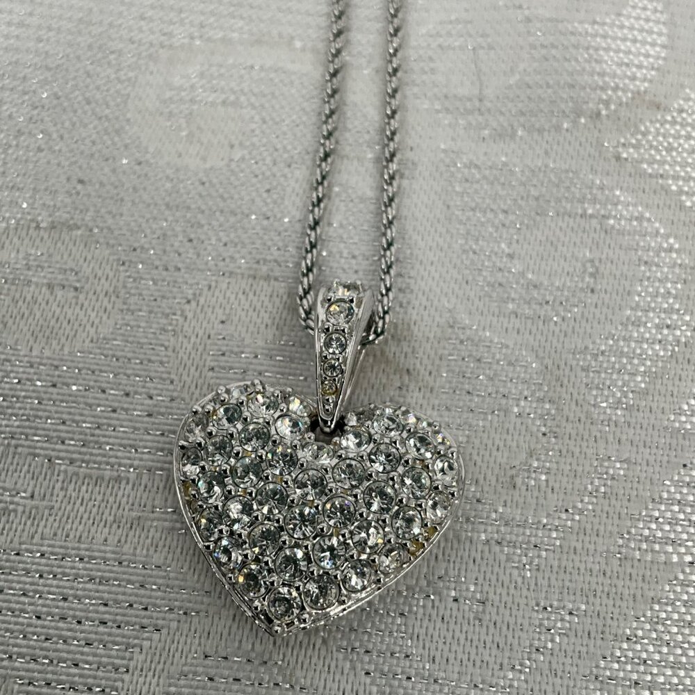 Swarovski Silver Heart Pendant Necklace Clear Rhinestones‎ 18"